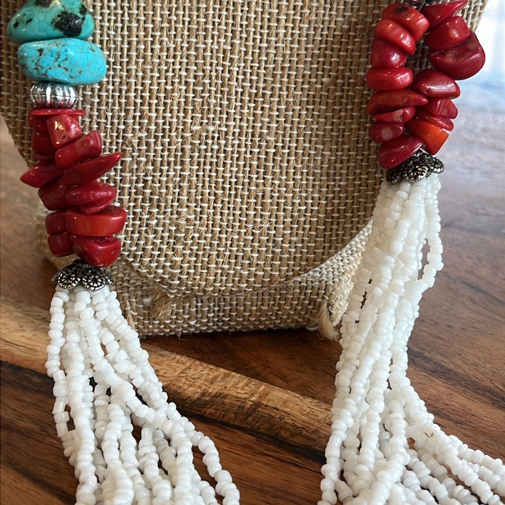 Gorgeous Vintage Glass Seedbead Necklace With Red Coral And Turquise Chu… - Picture 5 of 6